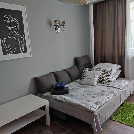 Room With A Balcony In The Very Center Of Варшава Экстерьер фото